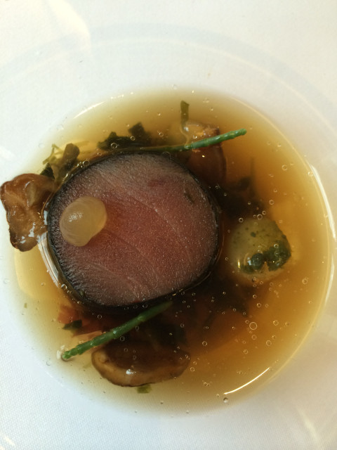 restaurant Pastorale dashi bouillon tonijn