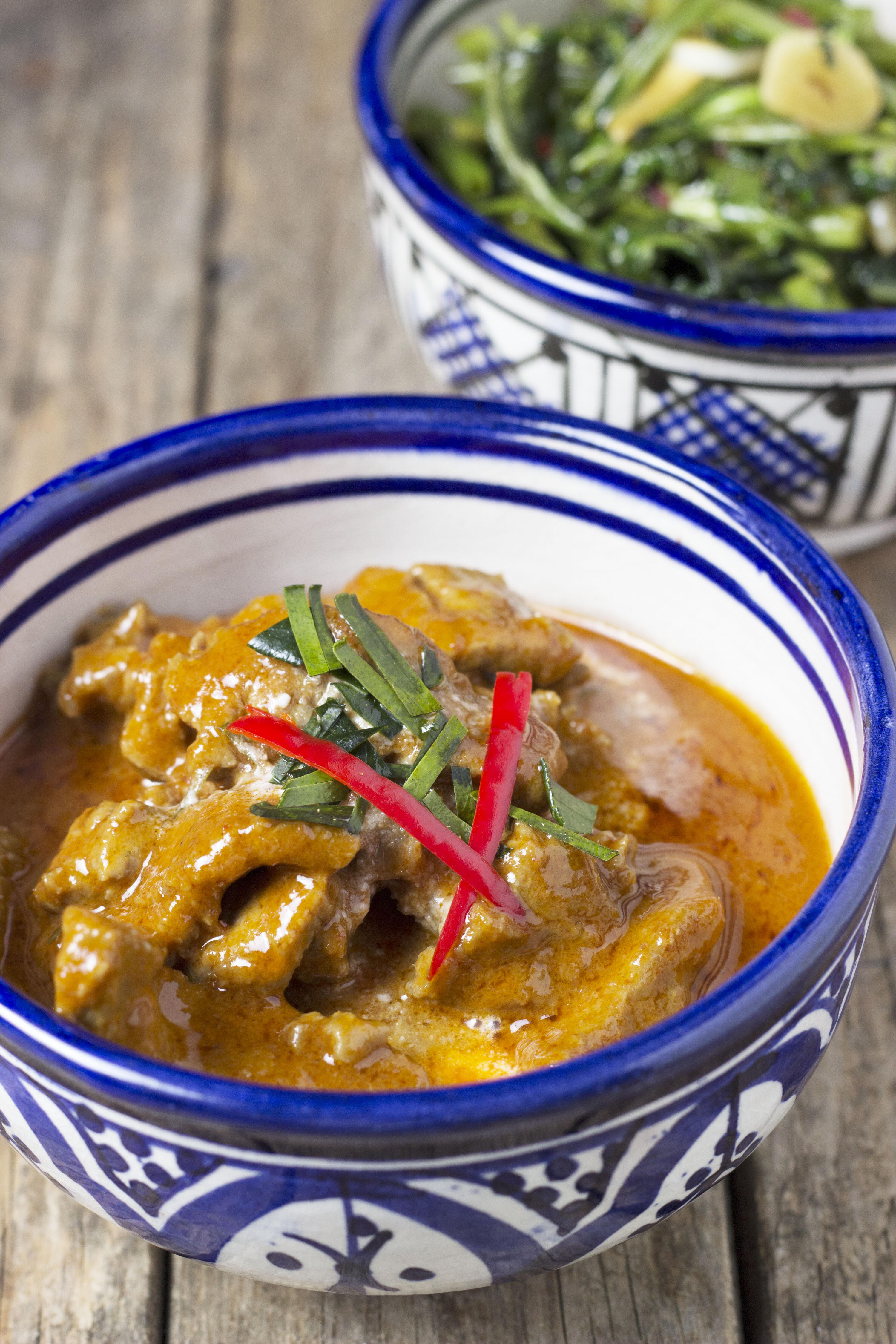 Tegenwerken Eenzaamheid verwijzen Thaise curry met rundsvlees en morning glory - Dishcover